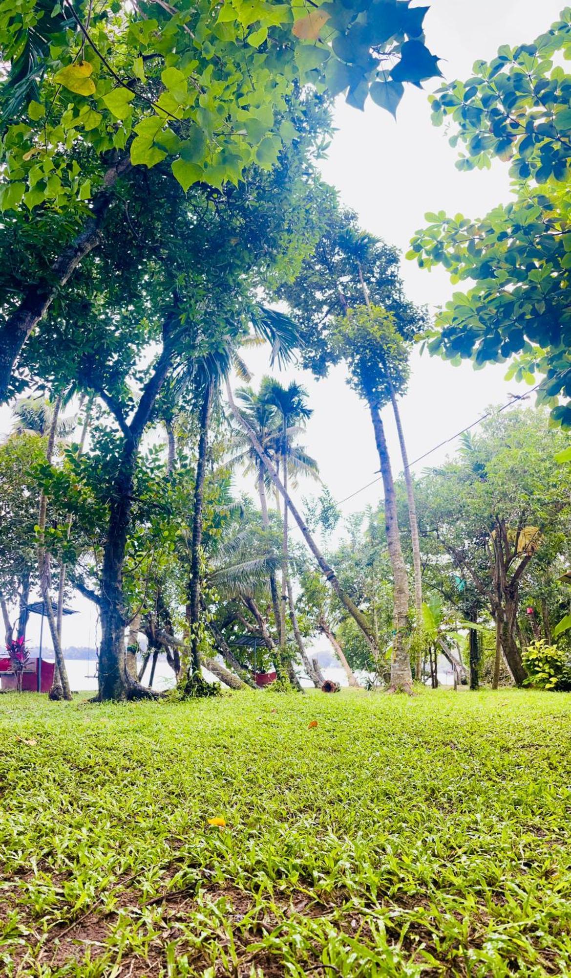 Ashtamudi Villa Kollam Extérieur photo