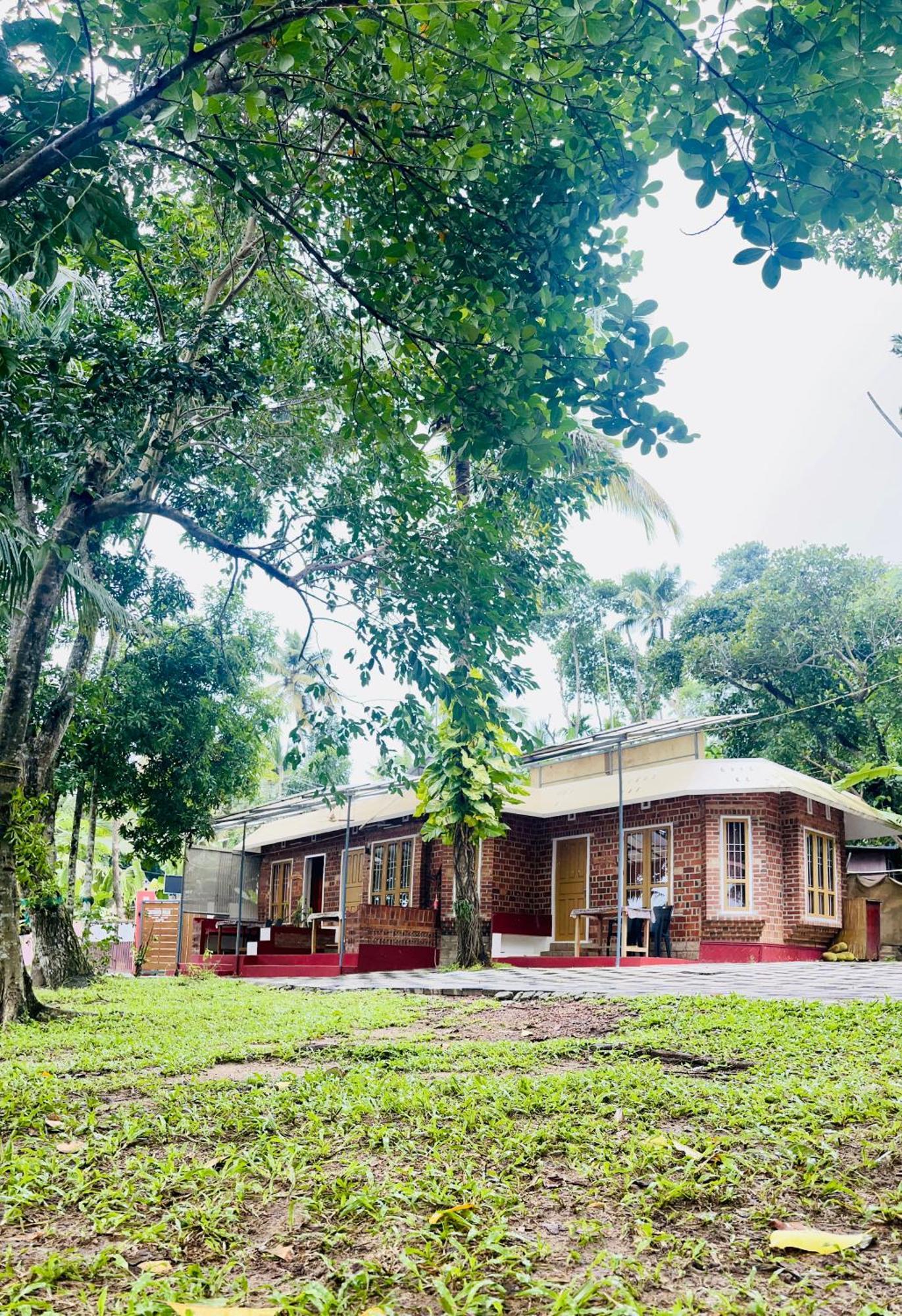 Ashtamudi Villa Kollam Extérieur photo
